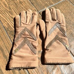 Vintage Aris Isotoner Warm Lined Women's Gloves Color Taupe One Size